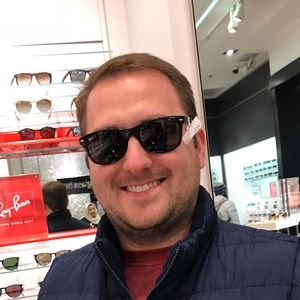 Meet your Posher, Carrick